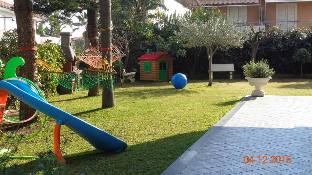 マスカリ Casa Michelangelaヴィラ エクステリア 写真